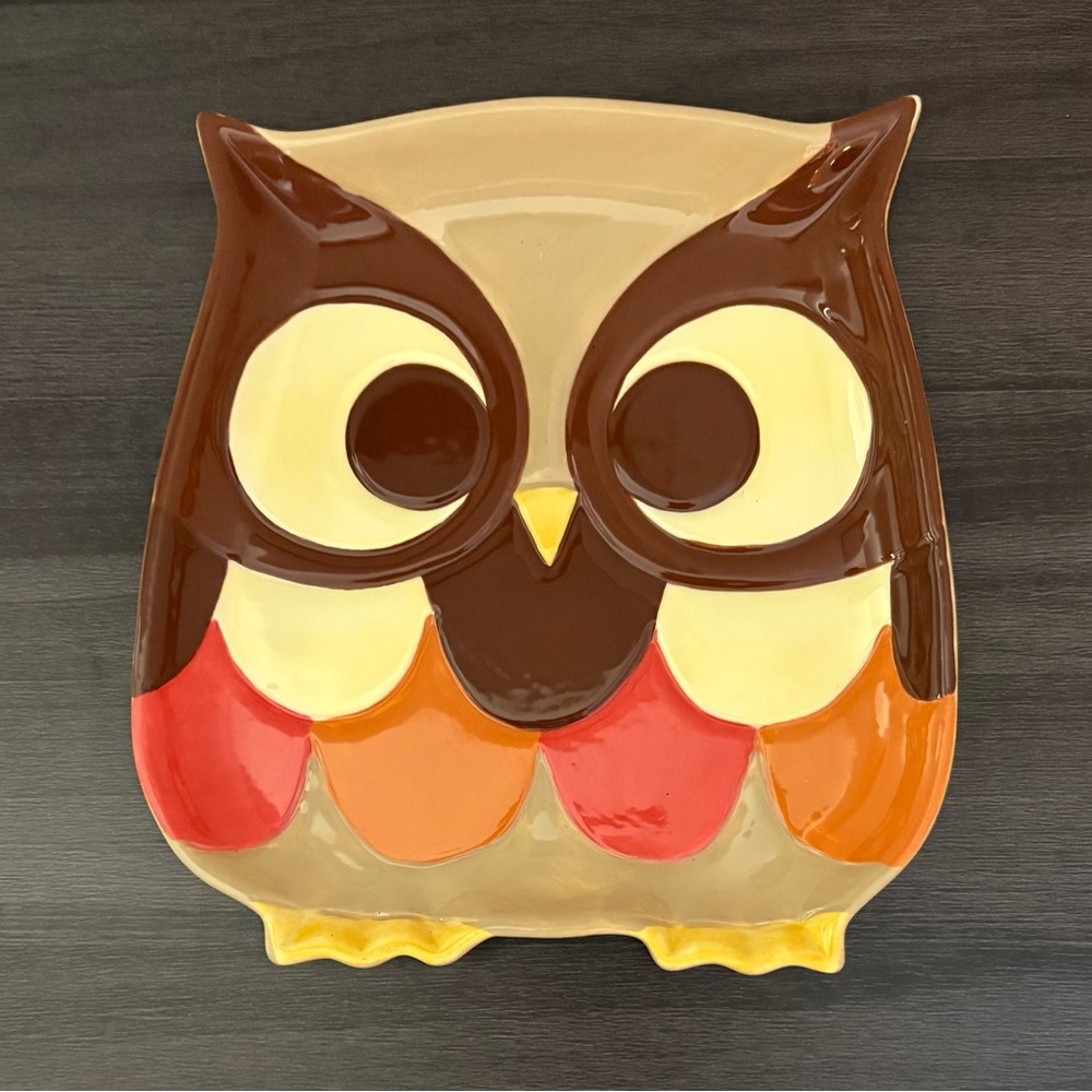 Retro Owl Vintage Plate by Mesa Home